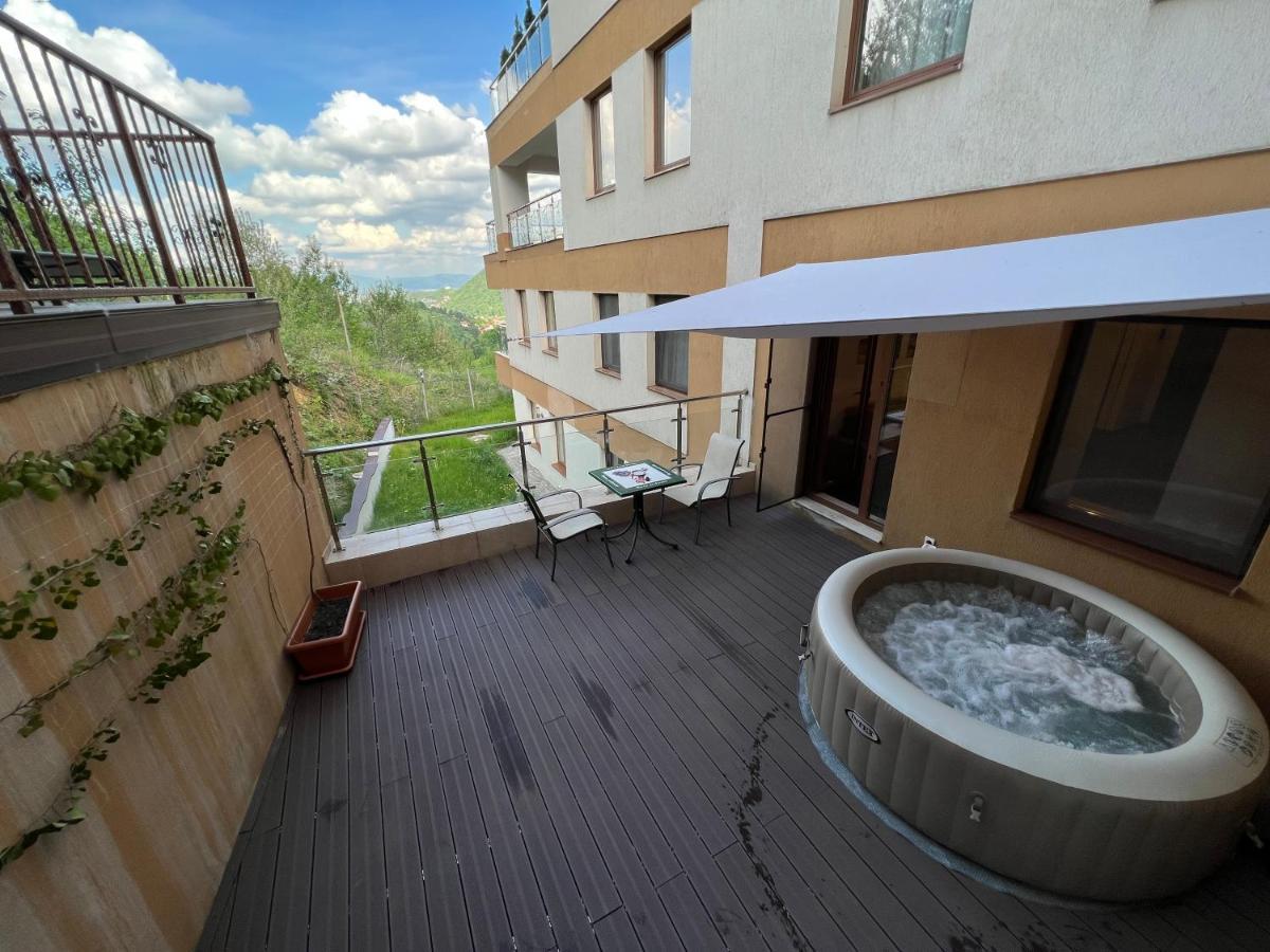 Coroni Studio With Jacuzzi Brasov Exterior photo